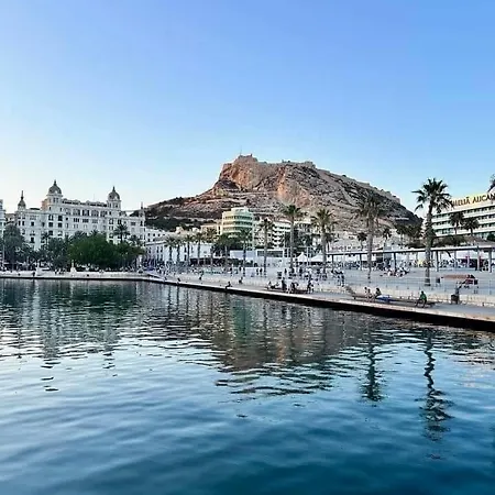 Apartment Gran Atico Con Terraza En El Centro De Alicante
