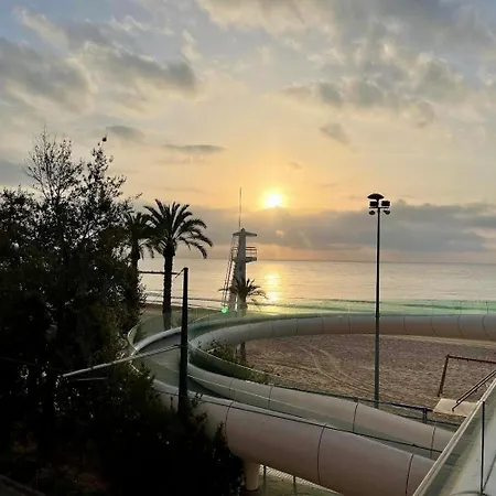 Gran Atico Con Terraza En El Centro De Alicante