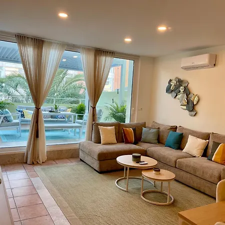 Apartamento Gran Atico Con Terraza En El Centro De *